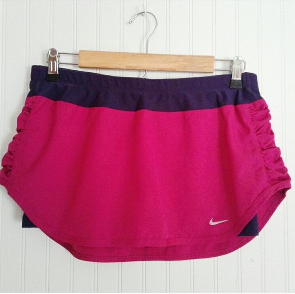 nike ruched shorts